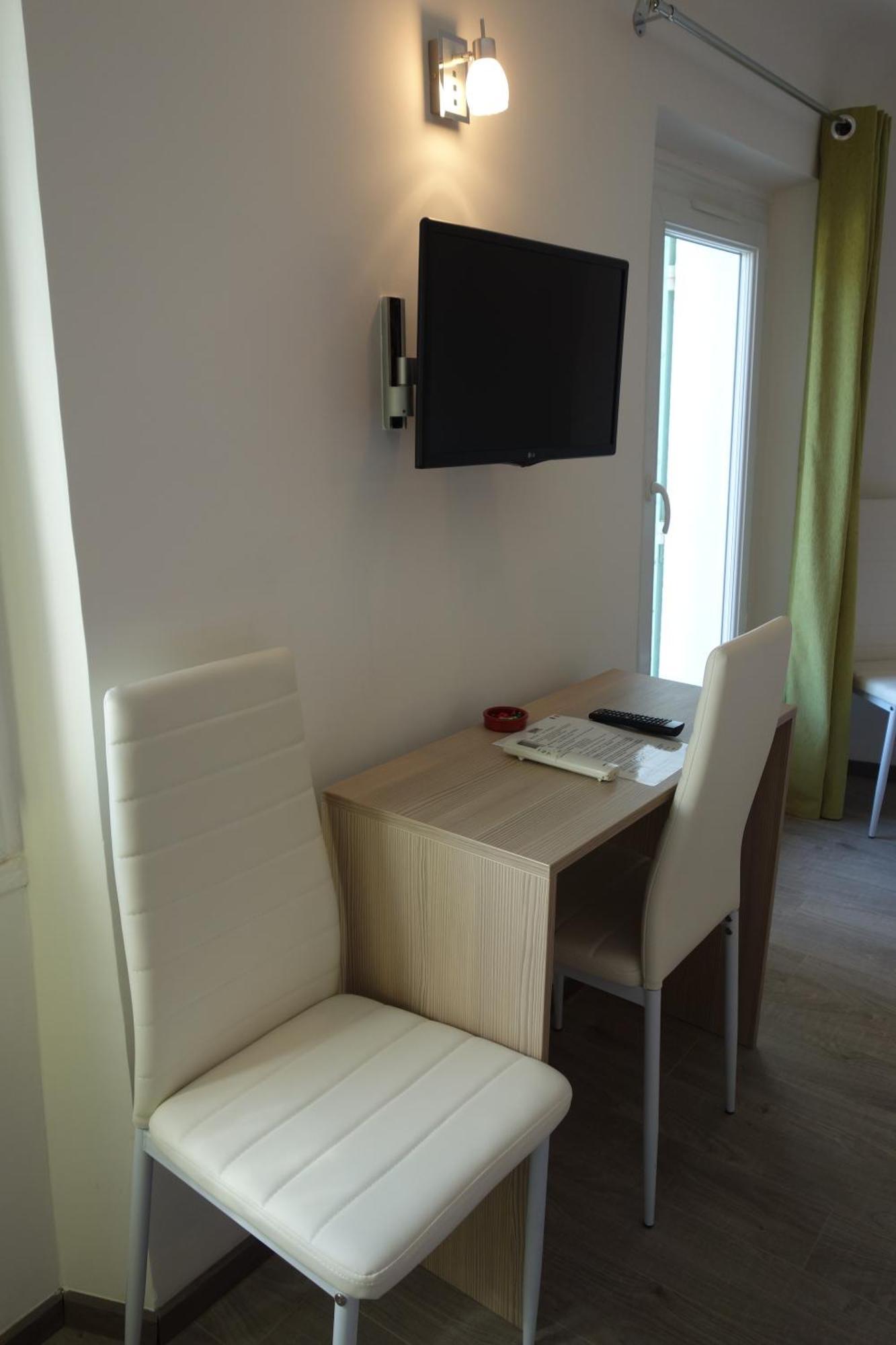 Hotel Le Prejoly Saint-Vallier-de-Thiey Phòng bức ảnh
