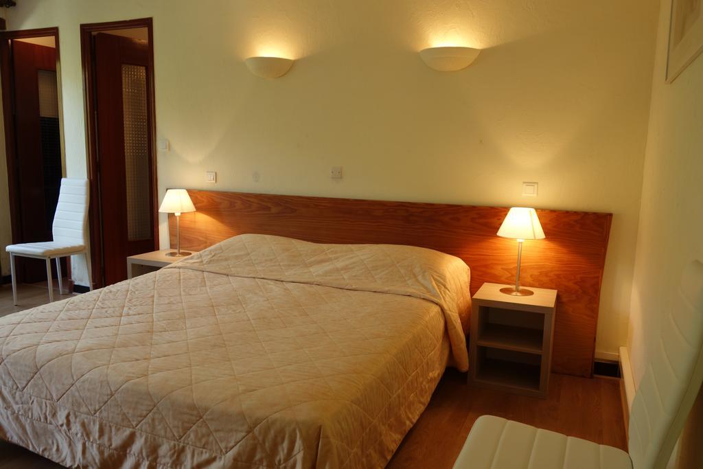 Hotel Le Prejoly Saint-Vallier-de-Thiey Phòng bức ảnh